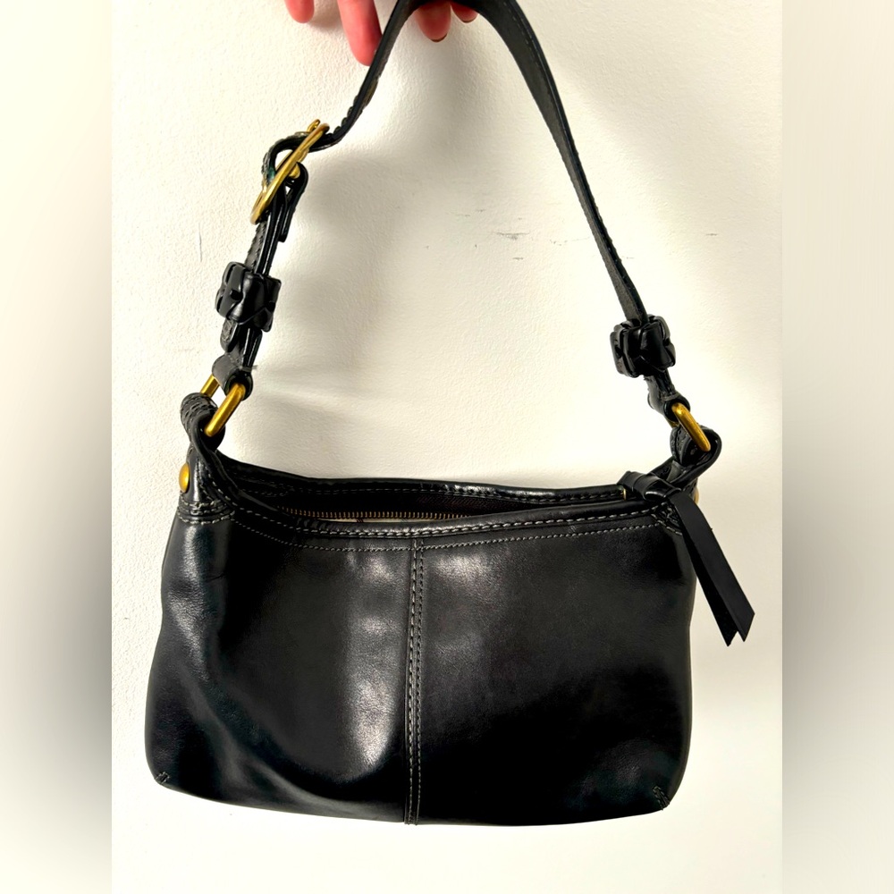 Coach black leather shoulder bag